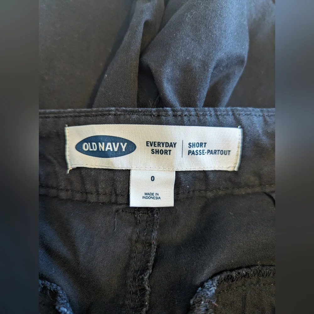 3/$15! Old Navy Everyday Mid-Rise Twill Chino Short - 6" - Picture 10 of 11